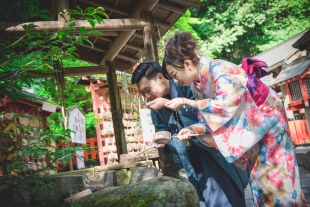 Vacation photo at nearby temple in Arashiyama wearing kimono